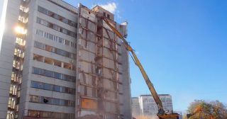 Демонтаж многоэтажного дома Алексин, цена от 3647 руб.